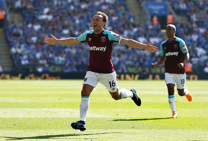 Mark Noble celebrates scoring at Leicester City in May 2018