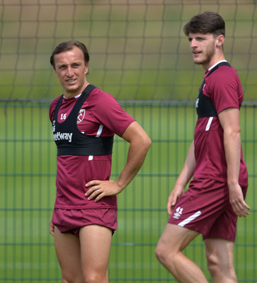 Mark Noble and Declan Rice in training