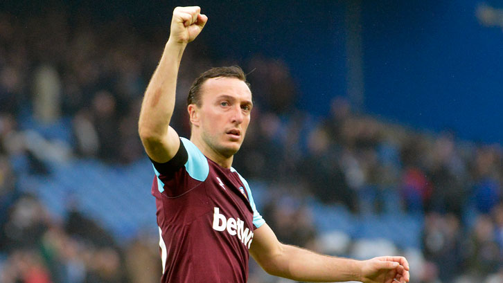 Mark Noble acknowledges the West Ham United supporters at Chelsea