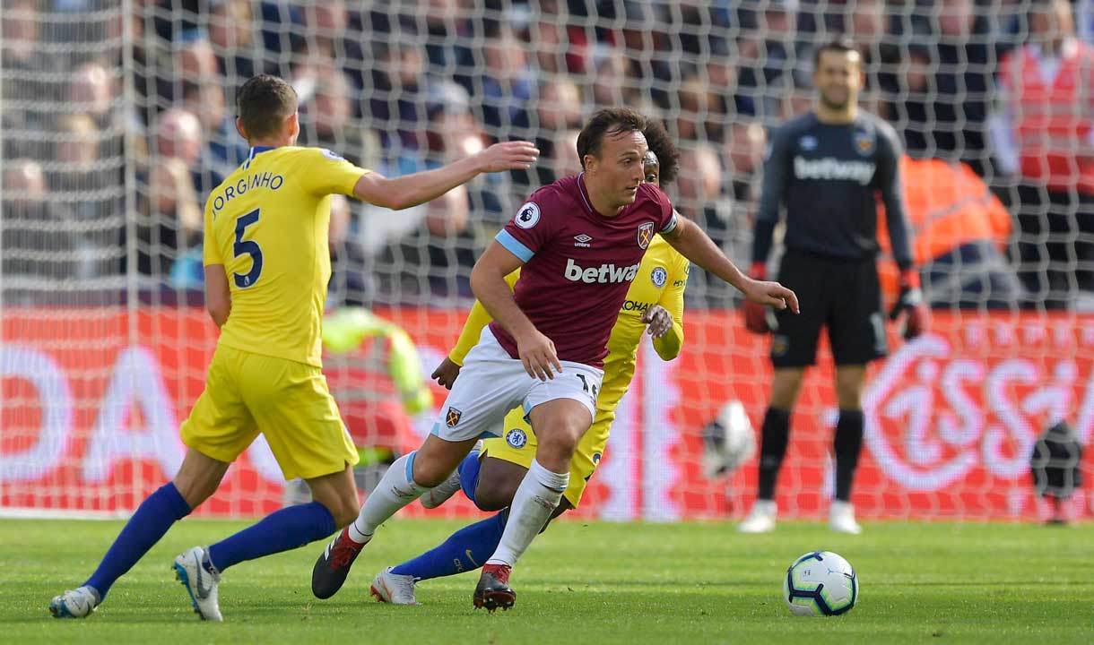 Mark Noble in action against Chelsea
