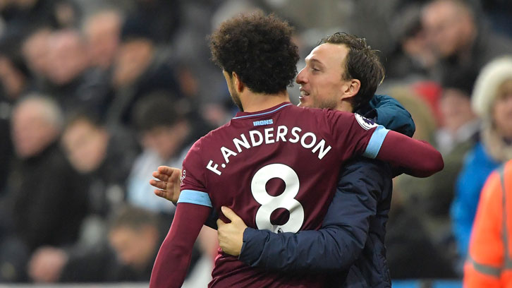 Mark Noble congratulates Felipe Anderson