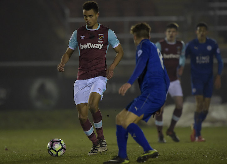 Josh Pask in action for West Ham United's PL2 side