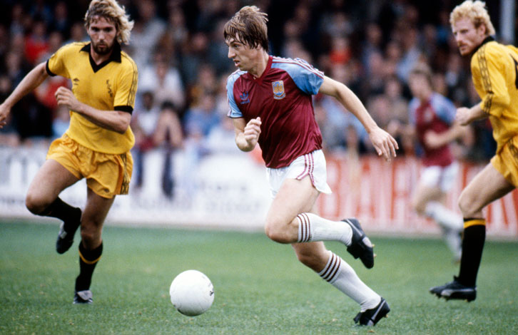 Geoff Pike in action in Claret and Blue