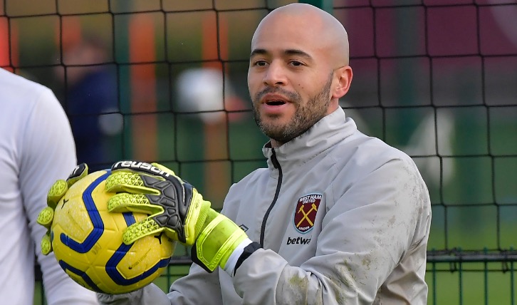 Darren Randolph trains with West Ham United