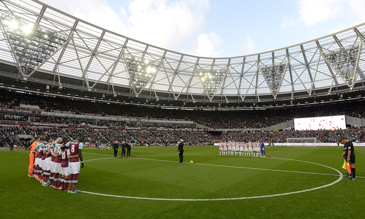 Hammers pay tribute