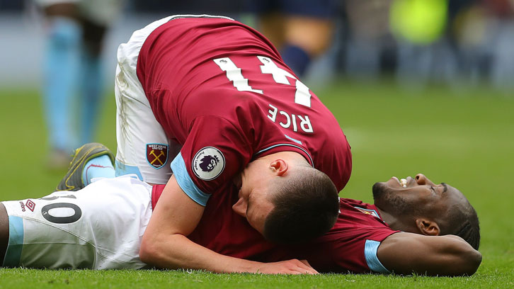 Declan Rice congratulates Michail Antonio