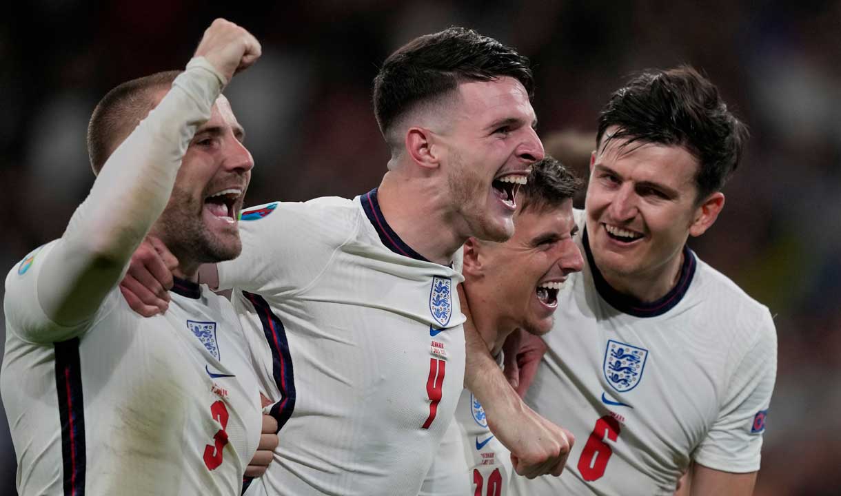 Declan Rice celebrates victory in the Euro 2020 semi-finals