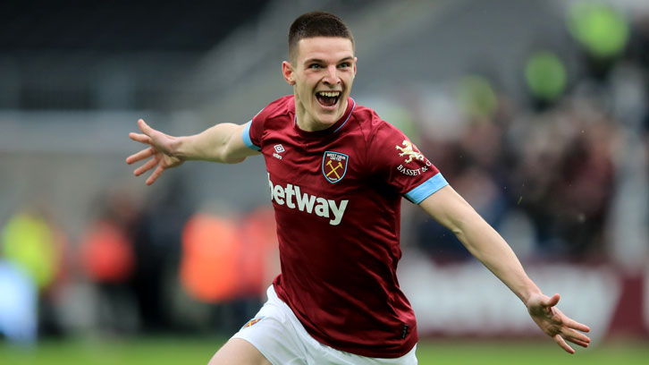 Declan Rice celebrates scoring the winner against Arsenal at London Stadium