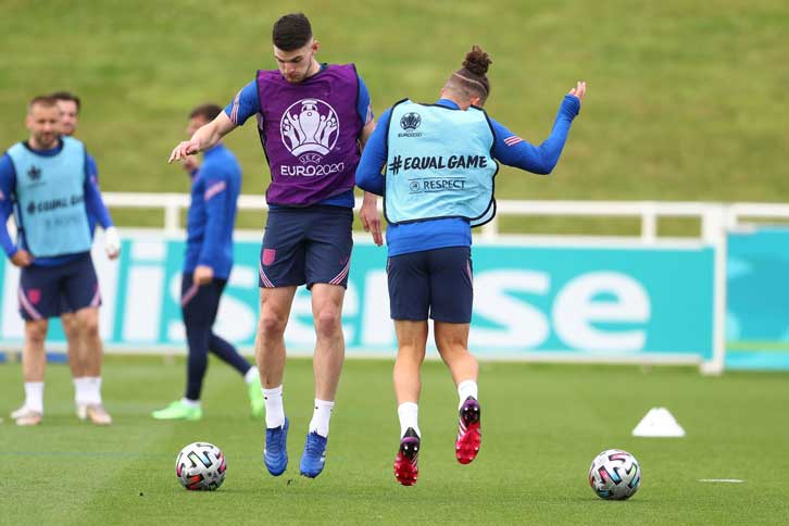 Declan Rice trains with Kalvin Phillips ahead of the final