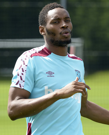 Sakho back in training