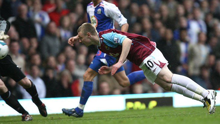 Freddie Sears scores on his West Ham United debut