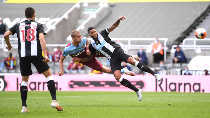 Tomáš Souček scores against Newcastle United