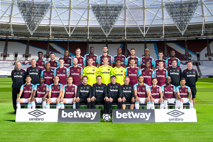 The 2017/18 West Ham United team photo