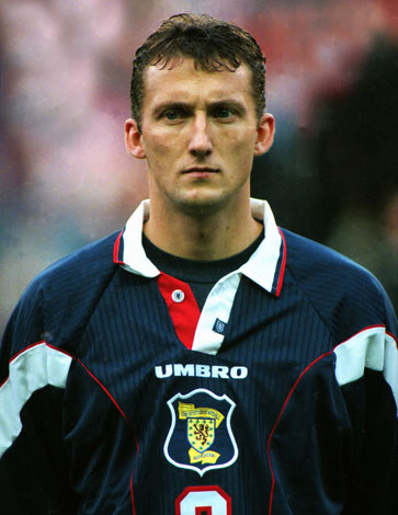 Billy McKinlay in Scotland colours