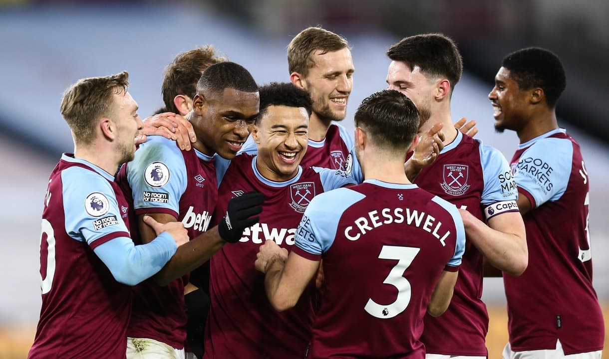 The Hammers celebrate Issa Diop's goal