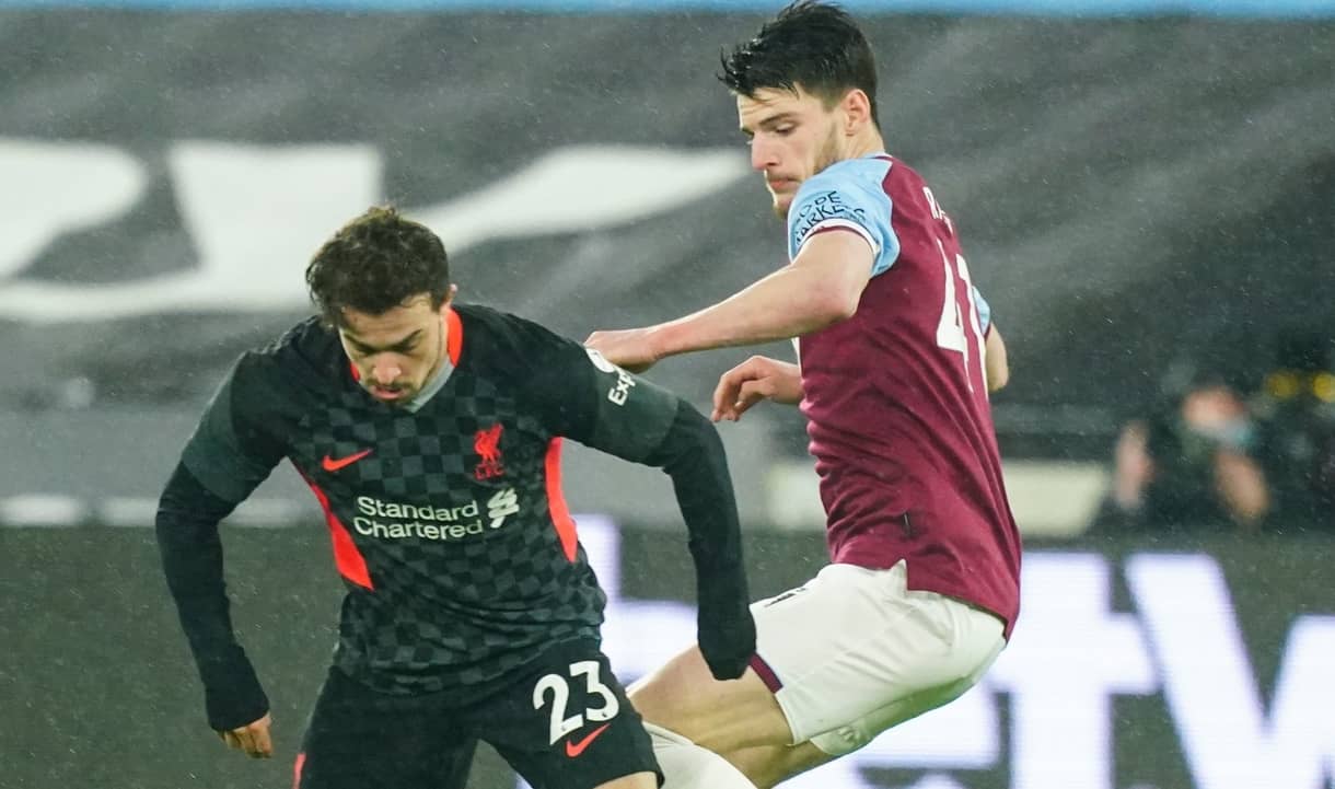 Declan Rice challenges Xherdan Shaqiri