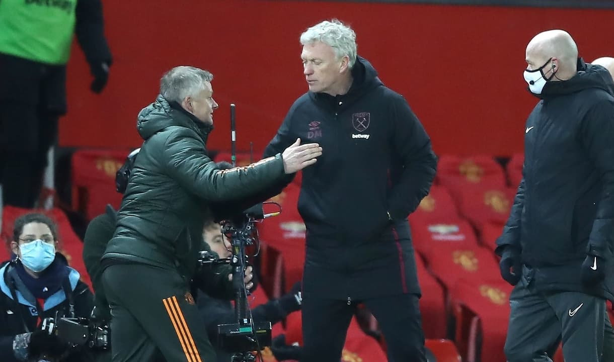 David Moyes greets Ole Gunnar Solskjaer