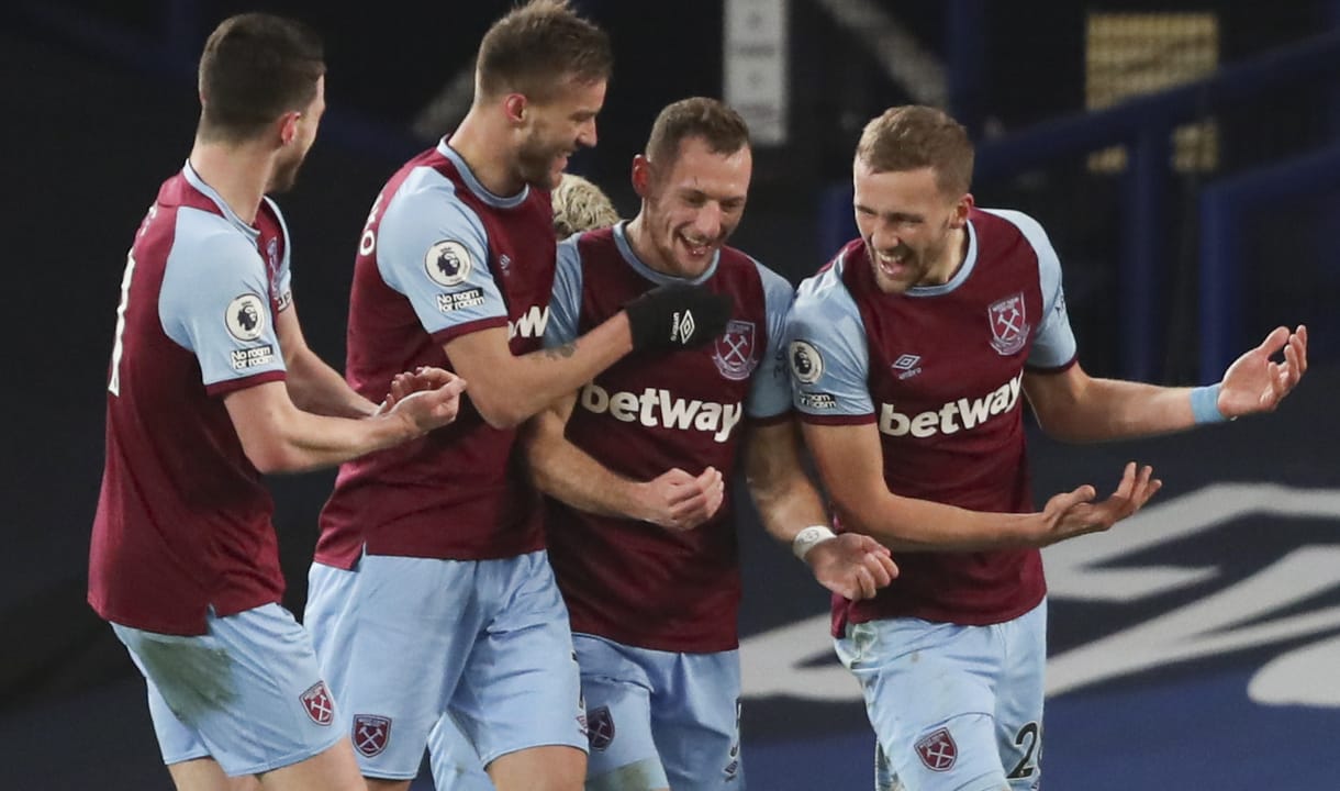 The Hammers celebrates Tomas Soucek's goal at Everton