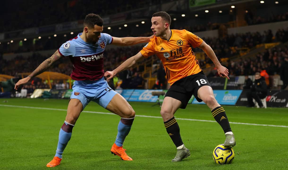 Ryan Fredericks defends against Diogo Jota