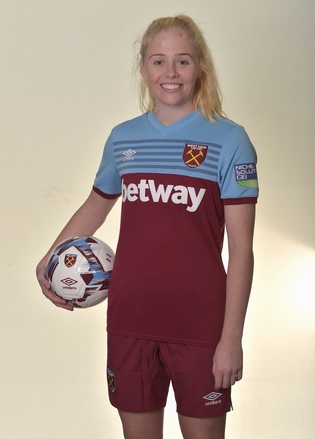 Grace Fisk signs for West Ham United