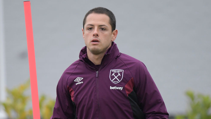 Javier Hernández in training