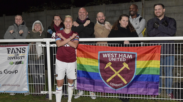 siv Mediate Men Flaherty: I'm still me, whether I'm with a boy or a girl | West Ham United  F.C.