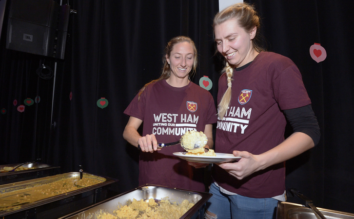 Anna Moorhouse and Brooke Hendrix at Full Hearts Full Tummies