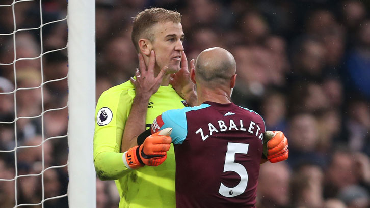 Pablo Zabaleta congratulates Joe Hart