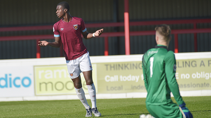 Sean Adarkwa scores for West Ham U23s during the 2018/19 season