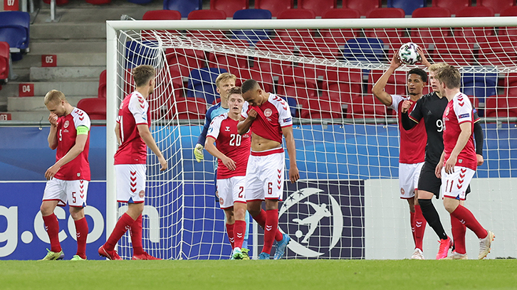 Frederik Alves (holding the ball) and his Denmark U21s teammates