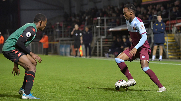 Amadou Diallo representing West Ham United U23s