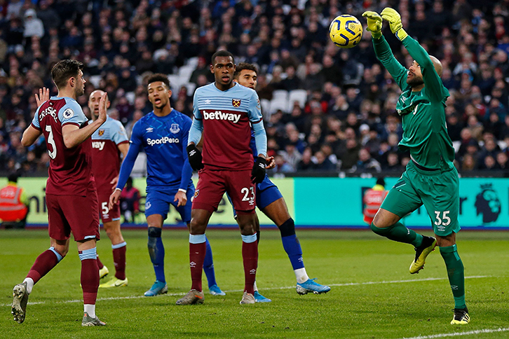 Darren Randolph claims the ball against Everton