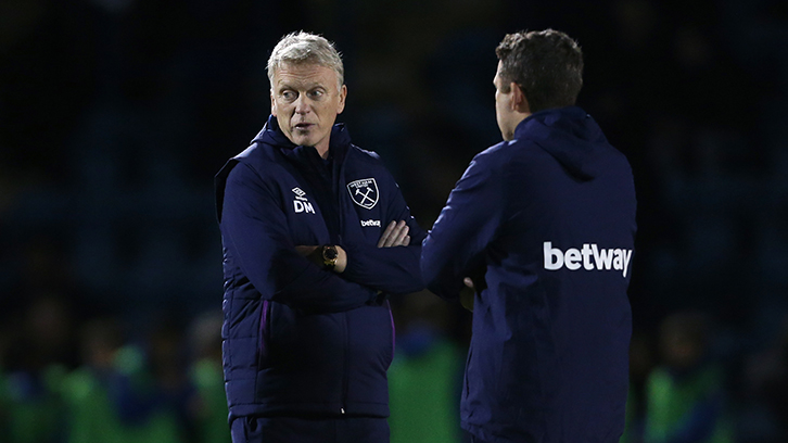 David Moyes and Dmitri Halajko talking before Gillingham v West Ham United