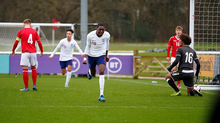 Divin Mubama celebrates scoring for England U16s
