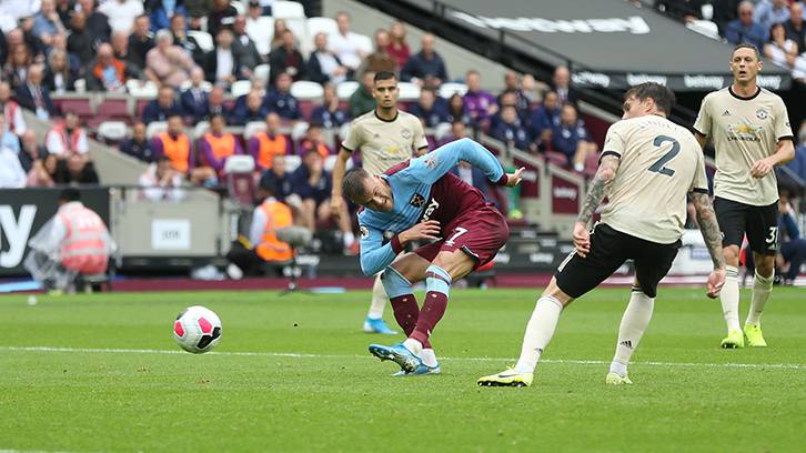 Yarmolenko's goal against Manchester United