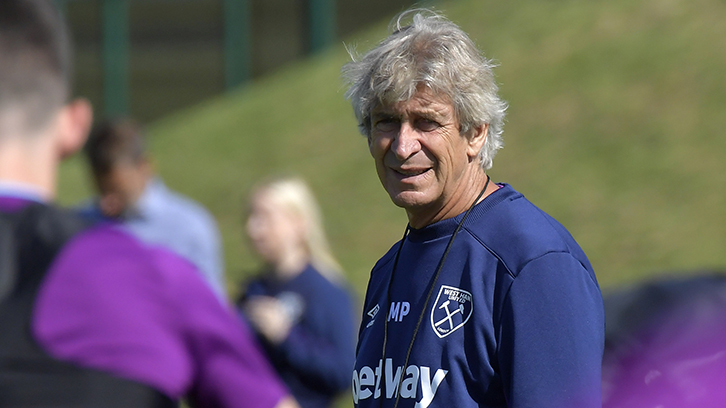 Manuel Pellegrini offers team news