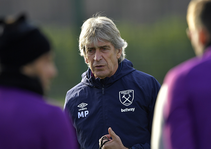 Manuel Pellegrini leading West Ham United training