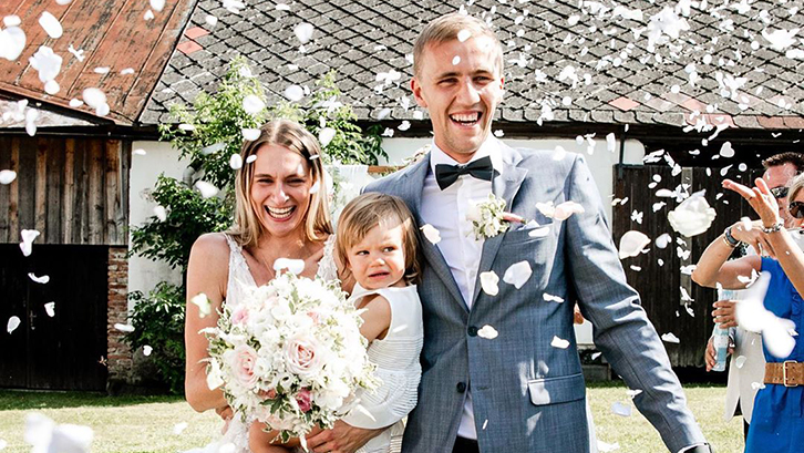 Tomáš Souček and wife Natalia celebrate their wedding in August