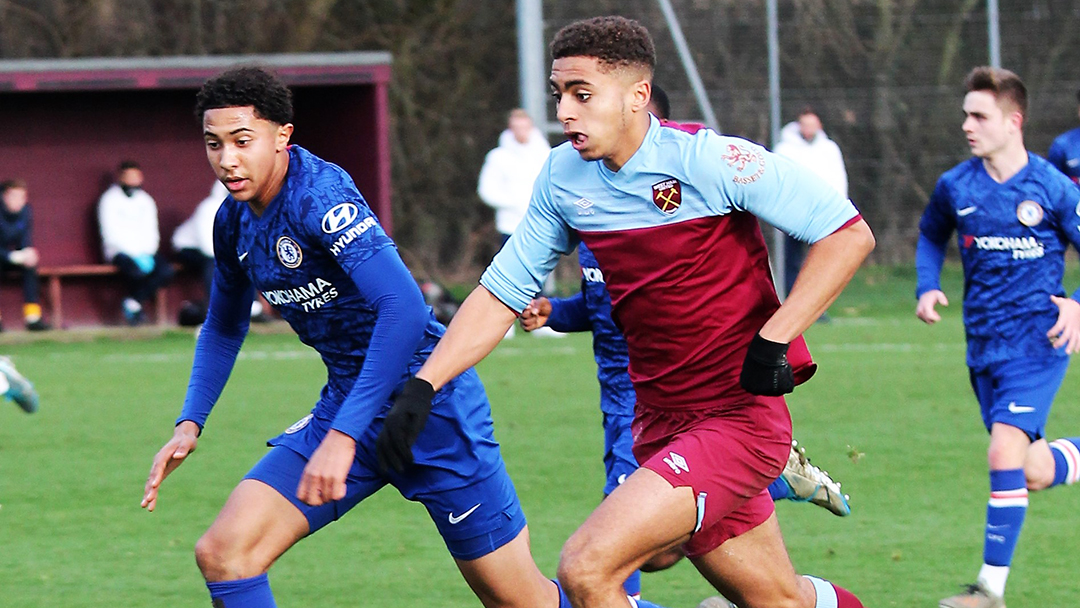 West Ham United U18s midfielder Will Greenidge takes on Chelsea 