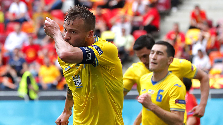 Andriy Yarmolenko celebrates