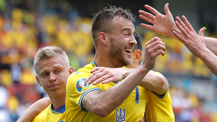 Andriy Yarmolenko celebrates