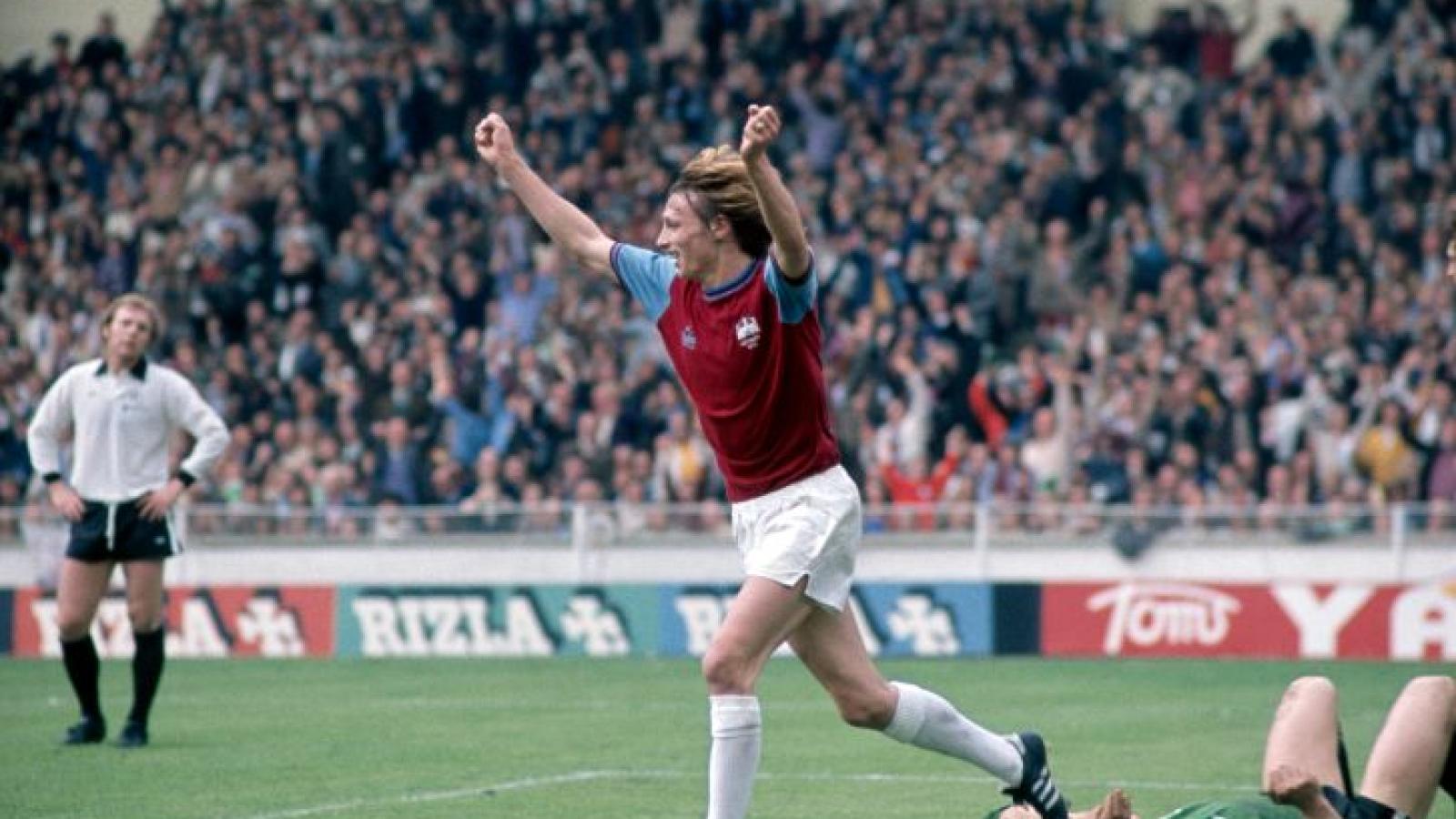 West Ham United's 1975 FA Cup final win over Bobby Moore's Fulham in ...