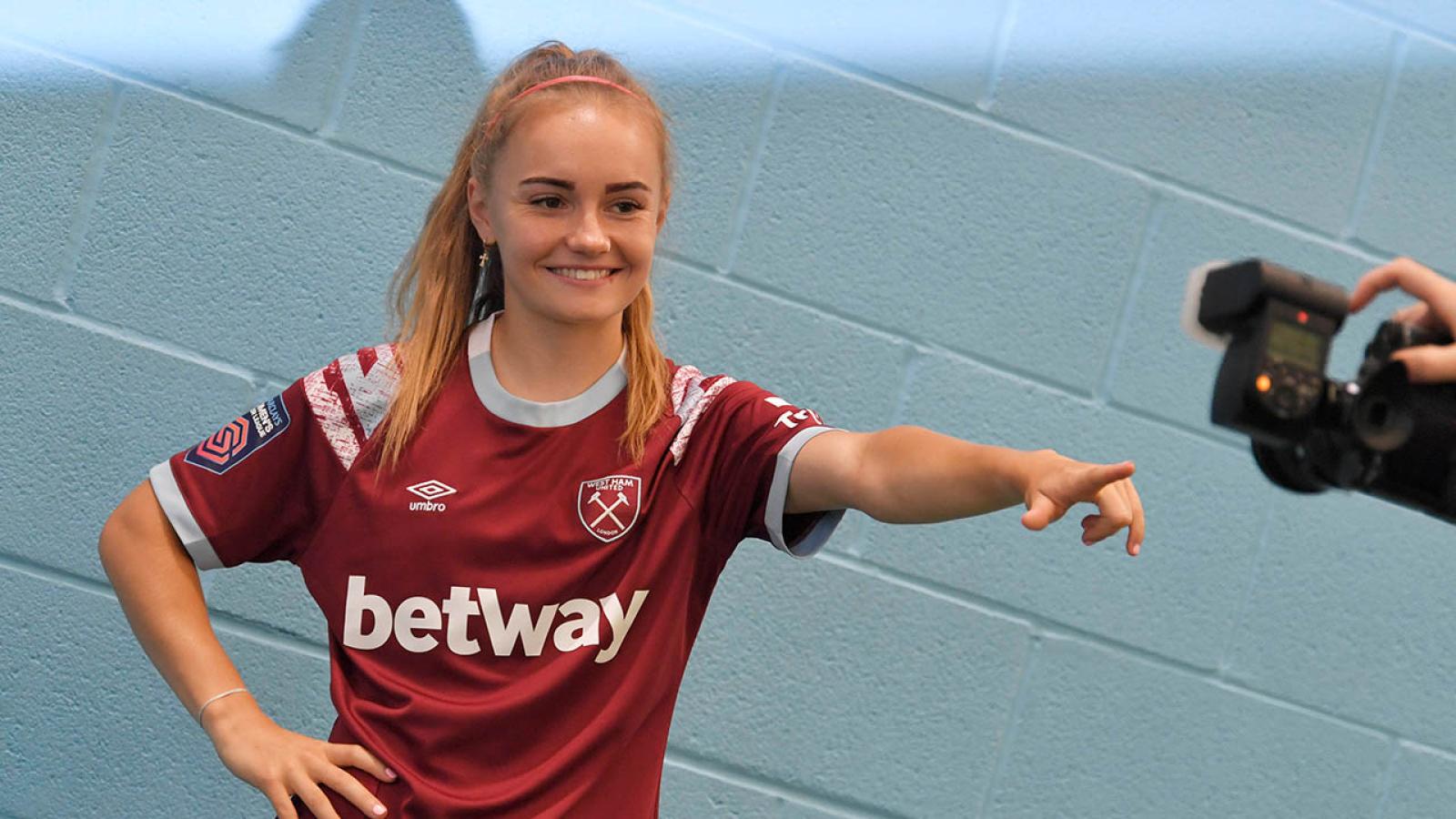 Womens Game Against Everton Confirmed As Barclays Womens Super League Opener West Ham United