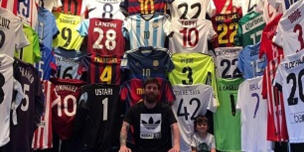 messi in a west ham shirt