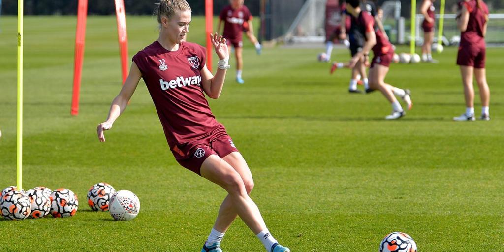  West Ham United Women v Brighton & Hove Albion - AYNTK