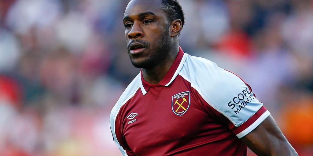  Team news: Antonio & Cresswell start against Sevilla